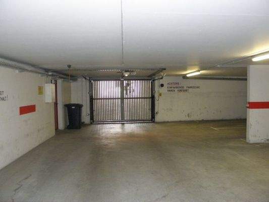 Ein-/Ausfahrt Tiefgarage 