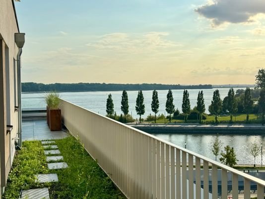 Ausblick seitliche Terrasse