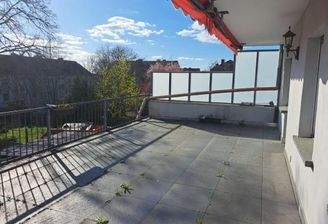 Sonnige Dachterrasse