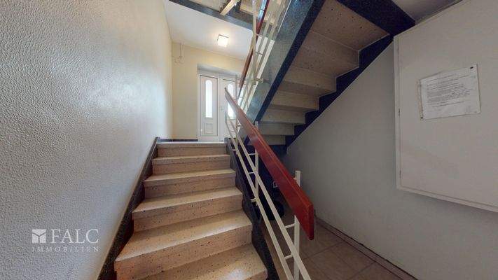 Treppenhaus vom KG zum EG