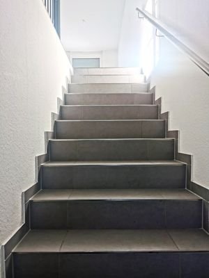 Treppe zum OG.jpg