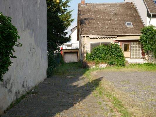 Bergstraße 180003.jpg