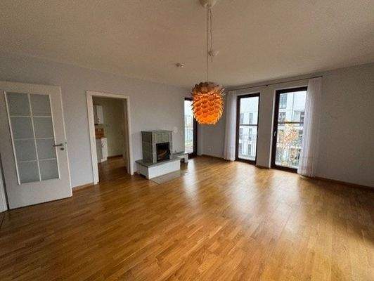 Wohnzimmer mit Kamin