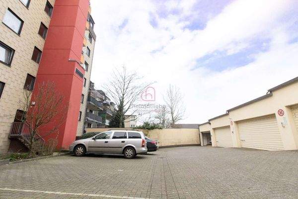 Stellplätze im Innenhof