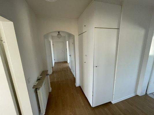 Wohnung-Rödgen-Bärner-Straße-24-50031-004-WE04-Flu