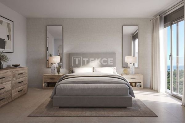 Apartments in Estepona with Terraces that Overlook the Sea
