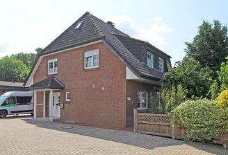 Einfamilienhaus mit Büro-/Gewerbefläche