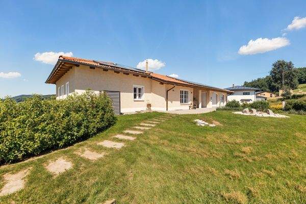 Außenbild Vorderseite 