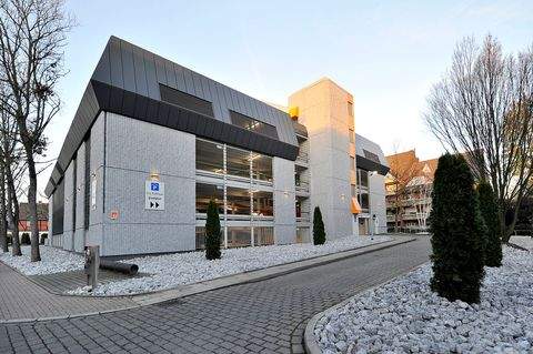 Kamen Garage, Kamen Stellplatz