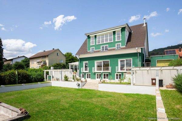 Gartenaussicht vom Pavillon