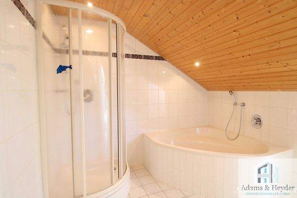 Badezimmer Hotel Suite Bild 1