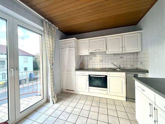Küche OG mit Balkonzugang