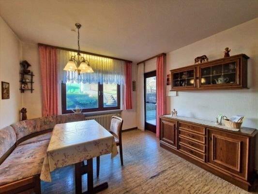 Gute Stube an der Küche mit Terrassenzugang