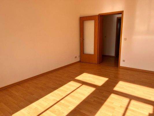 Wohn- & Schlafzimmer (3)