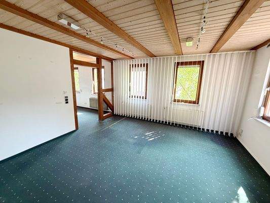 Hauptgebäude Wohnung OG Wohnen