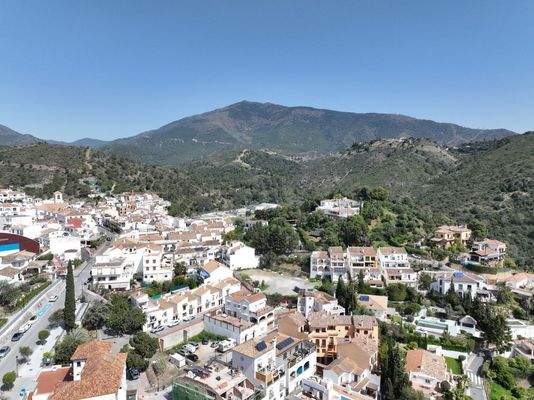 Apartments-Benahavis-aereal-Jun 25