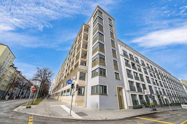 The Grand Hausansicht