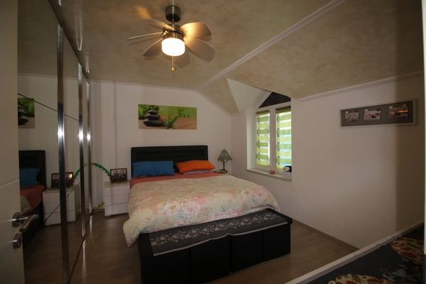 4-OG Schlafzimmer