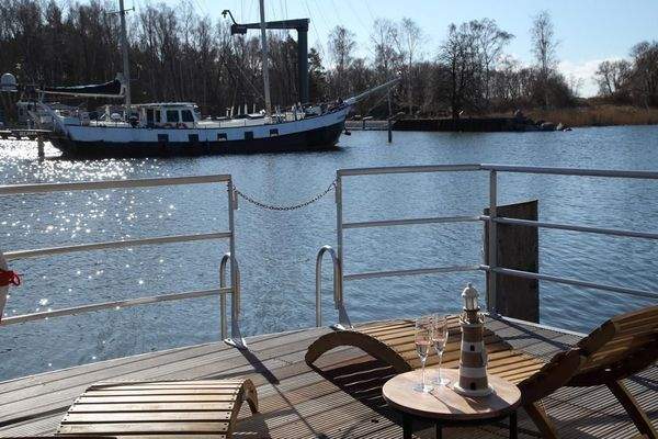 Terrassenbereich Bug