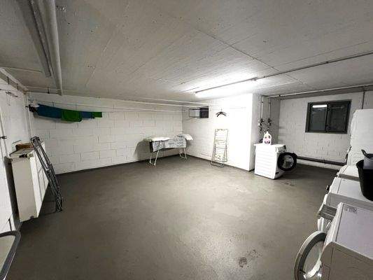 Gemeinschafts-Waschküche2