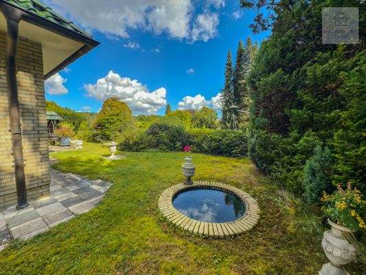 Hausseite Richtung Terrasse