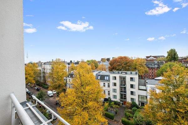 Blick vom Balkon bis zum Hafen