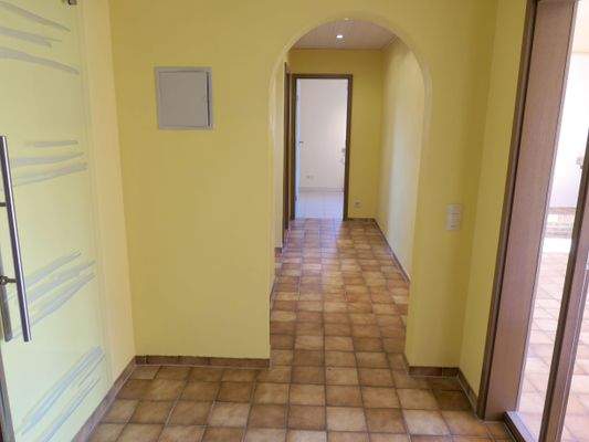 großzügige Diele/Flur