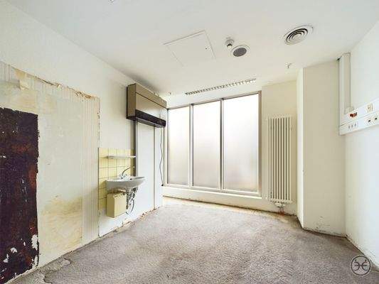 Eden-Ehbrecht-Immobilien_Gewerbe-Büro-Praxis_Ex-C&A_OGs031