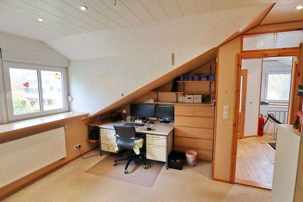 4. Schlafzimmer DG (2)