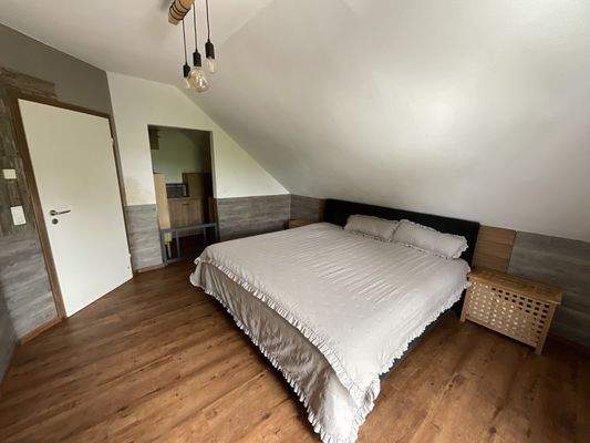 Schlafzimmer DG