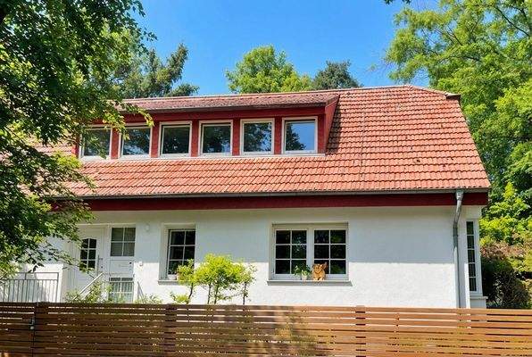 Hausansicht - diskrete Vermarktung