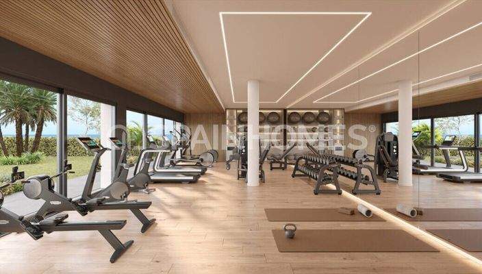 Coastal Houses with Solariums and Pool in Malaga