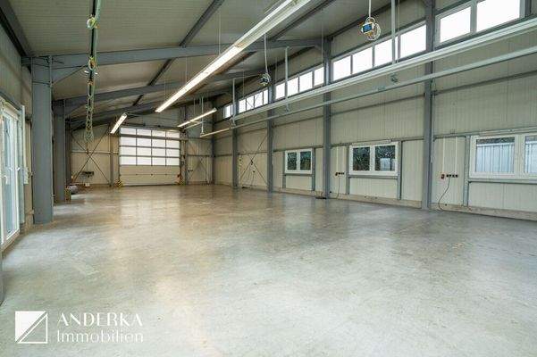 Lager-, Produktionshalle
