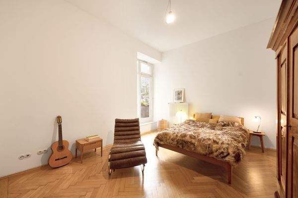 Schlafzimmer mit Balkon