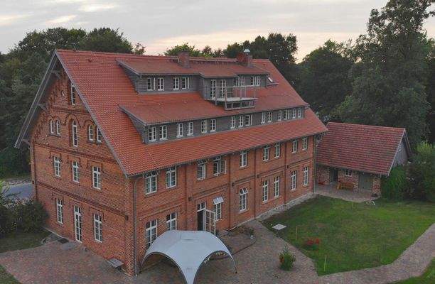 Rückansicht aus der Luft