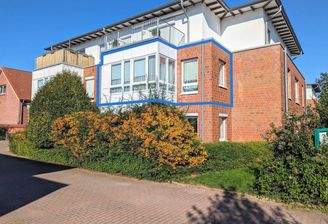 Hausansicht mit Wohnung