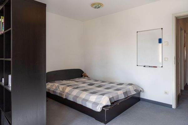 Großes Schlafzimmer OG