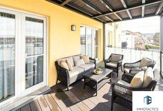 Balkon - (KI möbliert))