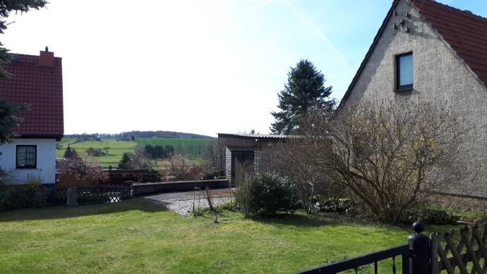 Haus mit sonnigem Grundstück in Bad Klosterlausnitz