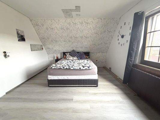 Schlafzimmer OG