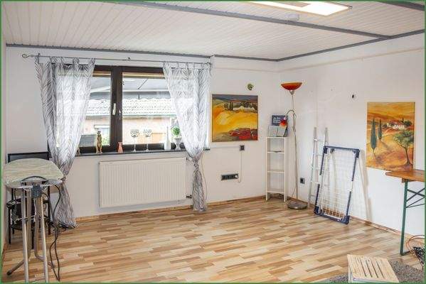 Zimmer im Untergeschoss