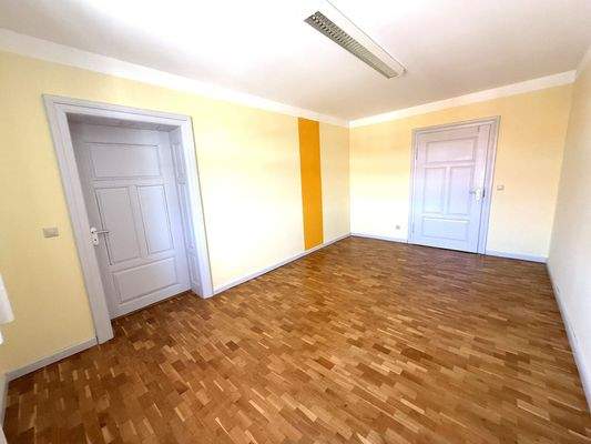 mit direktem Zugang zum Bad