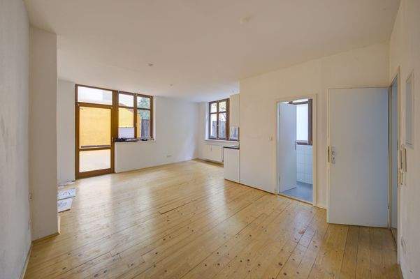 Wohnung 2 - Wohn- und Schlafzimmer