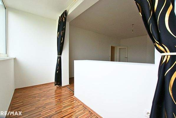 Loggia 4