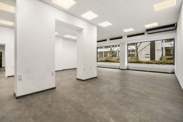 Laden- Gewerbefläche