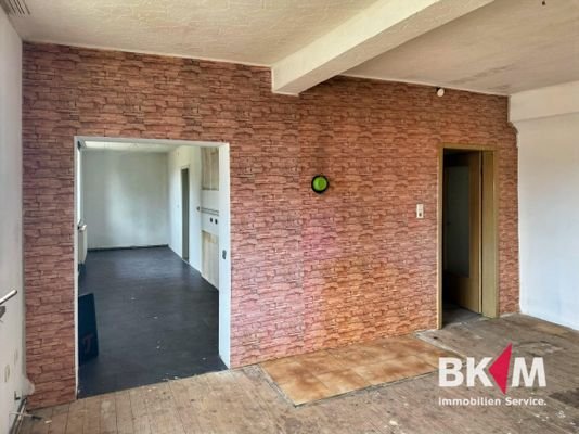 Wohnzimmer Zugang Küche und Flur