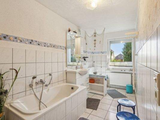 Badezimmer - Wohnung 2 EG