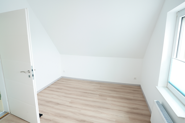 Zimmer 2 Oben (leer)