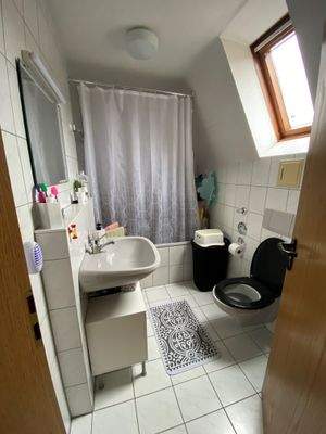 Wannenbad mit Fenster