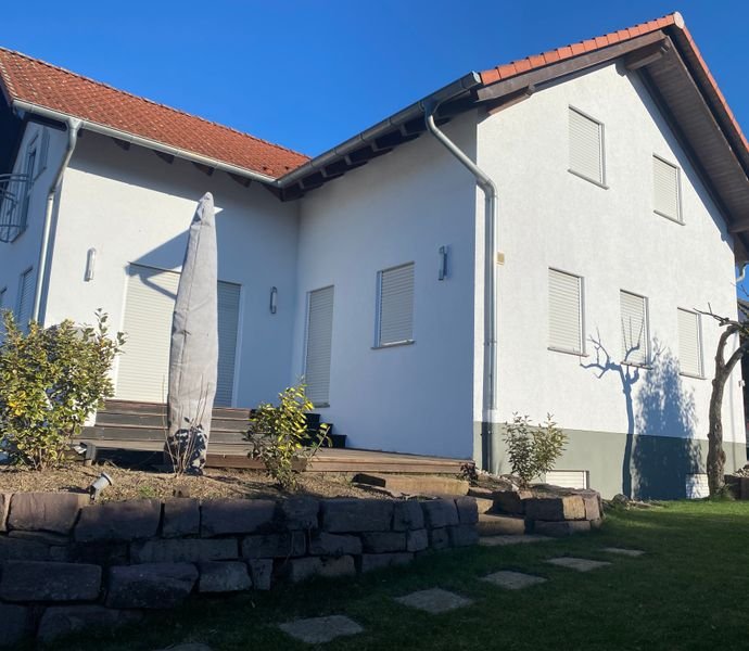 7 Zimmer Wohnung in Nidderau , Hess